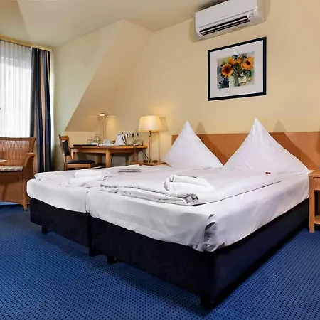 Hotel Tryp By Wyndham Aquamarin