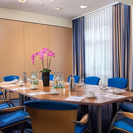 Tryp By Wyndham Aquamarin 3* Lubeka
