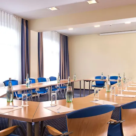 Tryp By Wyndham Aquamarin Hotel 3*