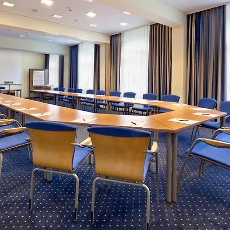Tryp By Wyndham Aquamarin 3*