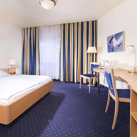 Hotel Tryp By Wyndham Aquamarin Lubeka